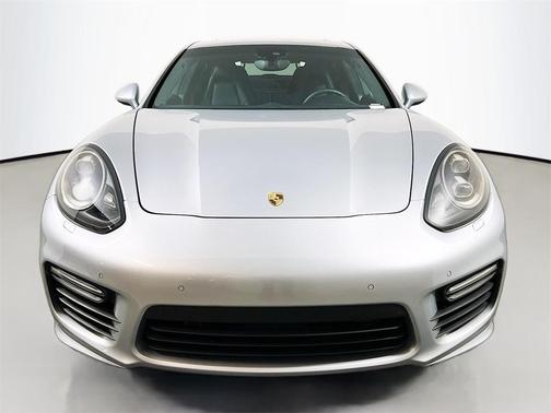 2014 Porsche Panamera GTS