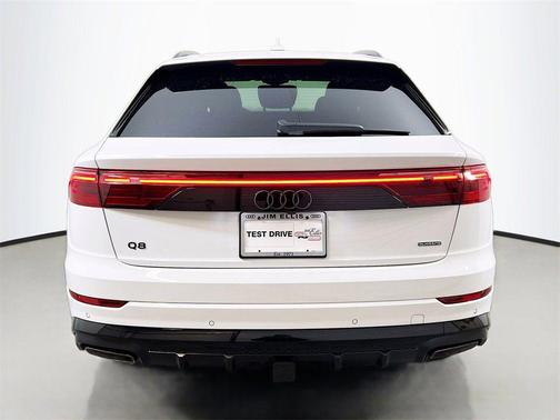 2026 Audi Q8 55 Premium Plus