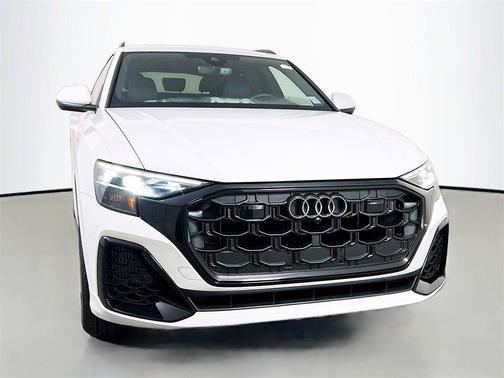 2026 Audi Q8 55 Premium Plus