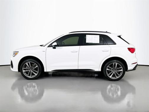 2023 Audi Q3 45 S line Premium Plus
