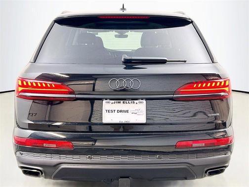 2026 Audi Q7 55 Premium Plus