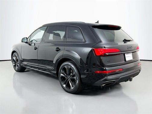 2026 Audi Q7 55 Premium Plus