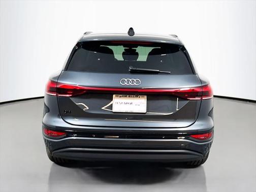 2025 Audi Q6 e-tron Premium Plus