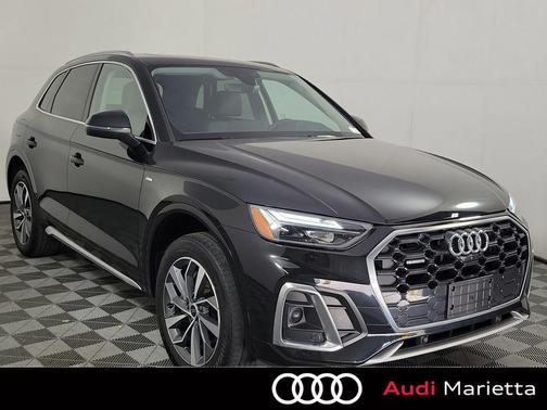Mythos Black Metallic 2023 Audi Q5 45 S line Premium Plus