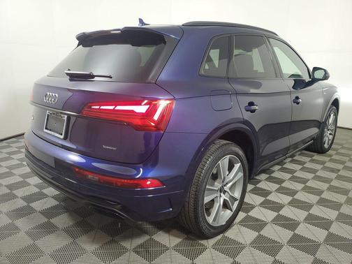 2025 Audi Q5 45 S line Premium