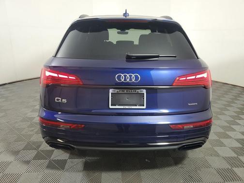 2025 Audi Q5 45 S line Premium