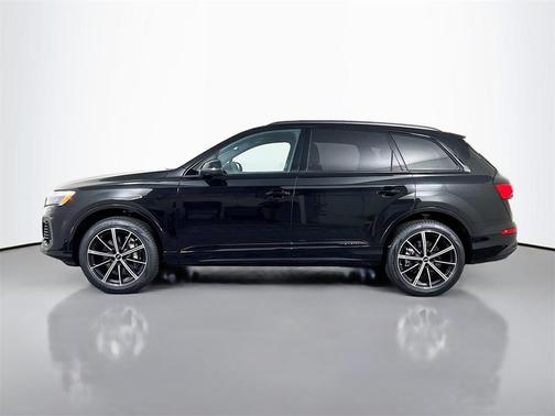 2025 Audi Q7 45 Premium Plus