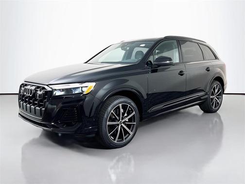 2025 Audi Q7 45 Premium Plus