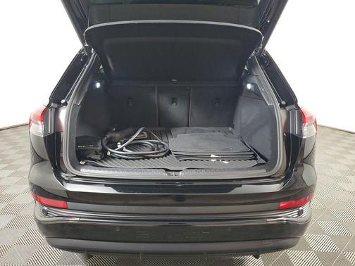 Mythos Black Metallic 2023 Audi Q4 e-tron Premium Plus 50 quattro