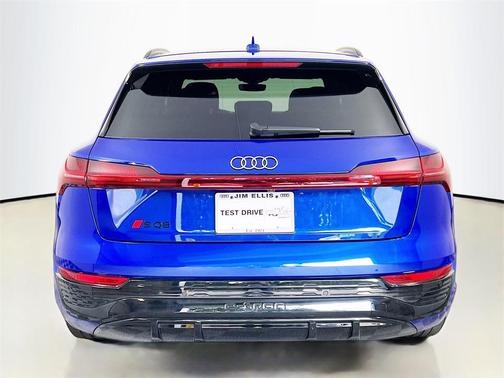 2024 Audi SQ8 4.0T Prestige