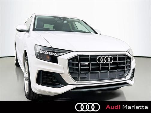 2023 Audi Q8 55 Premium