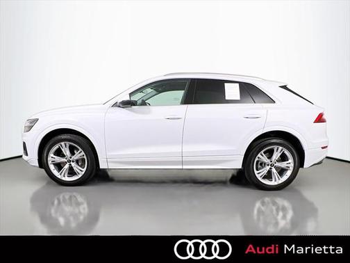2023 Audi Q8 55 Premium