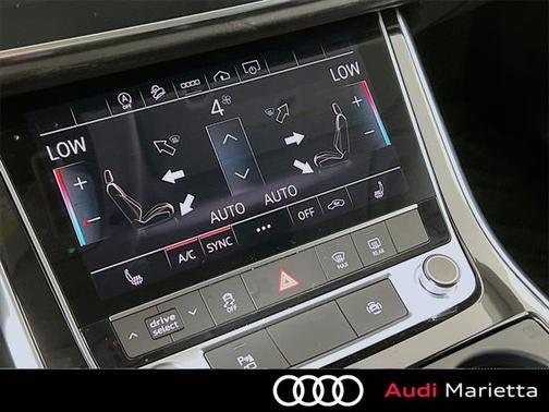 2023 Audi Q8 55 Premium