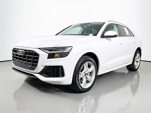 2023 Audi Q8 55 Premium