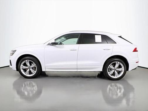 2023 Audi Q8 55 Premium