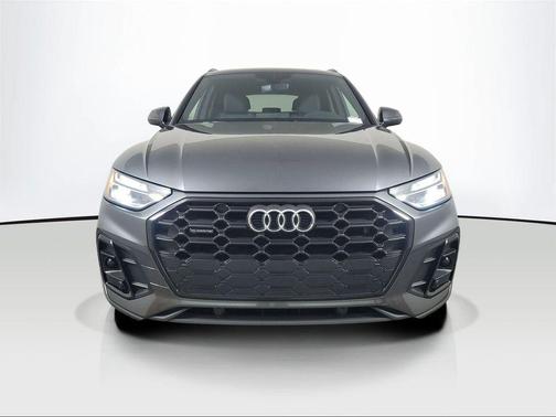 Daytona Gray Pearl Effect 2025 Audi Q5 45 S line Premium