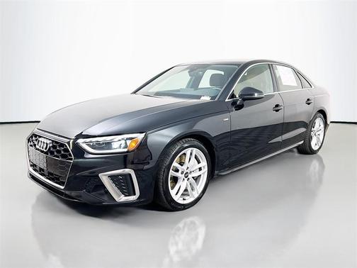 2023 Audi A4 45 S line Premium