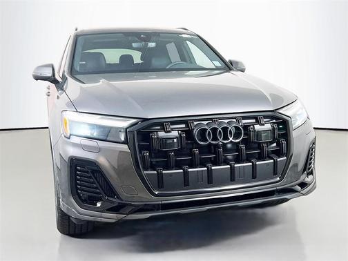 2026 Audi Q7 55 Premium Plus