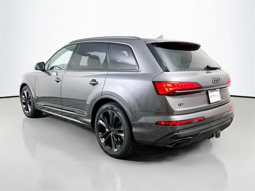 2026 Audi Q7 55 Premium Plus