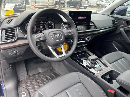 2025 Audi Q5 40 Premium