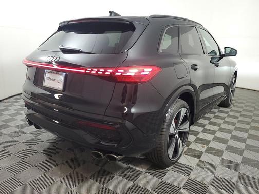 Mythos Black Metallic 2026 Audi SQ5 3.0T Premium Plus