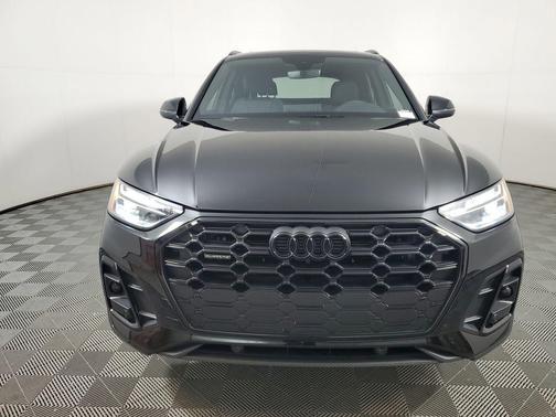 Mythos Black Metallic 2025 Audi Q5 45 S line Premium