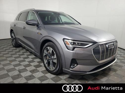 2022 Audi e-tron Premium