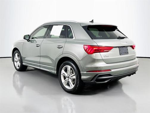 2023 Audi Q3 45 S line Premium Plus