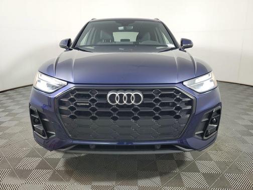 Navarra Blue Metallic 2025 Audi Q5 45 S line Premium
