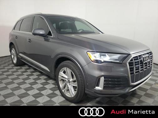 2022 Audi Q7 45 Premium
