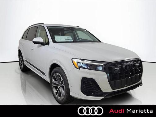 Glacier White Metallic 2026 Audi Q7 45 Premium