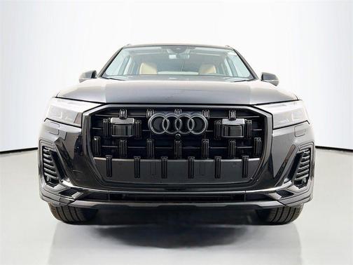 2026 Audi Q7 45 Premium
