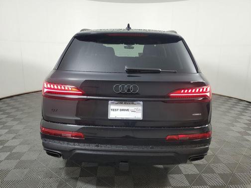 2026 Audi Q7 55 Premium Plus