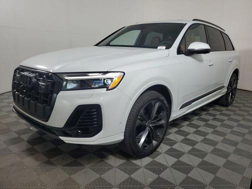 2025 Audi Q7 55 Premium Plus