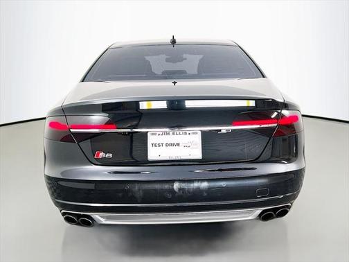 2016 Audi S8 4.0T