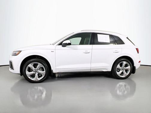 2022 Audi Q5 45 S line Prestige