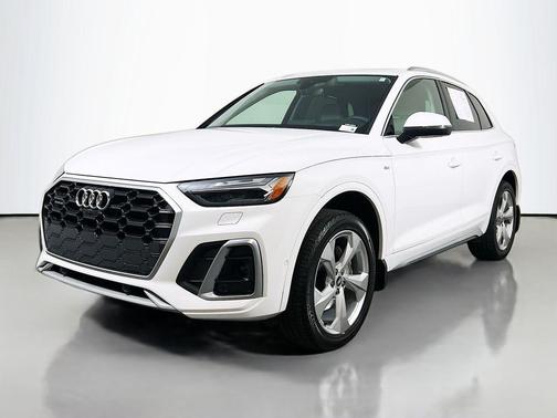 2022 Audi Q5 45 S line Prestige