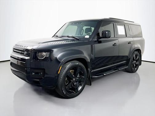 2024 Land Rover Defender 130 P400 X-Dynamic SE