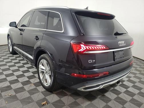 2021 Audi Q7 55 Prestige