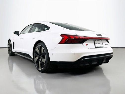 2026 Audi S e-tron GT Prestige quattro