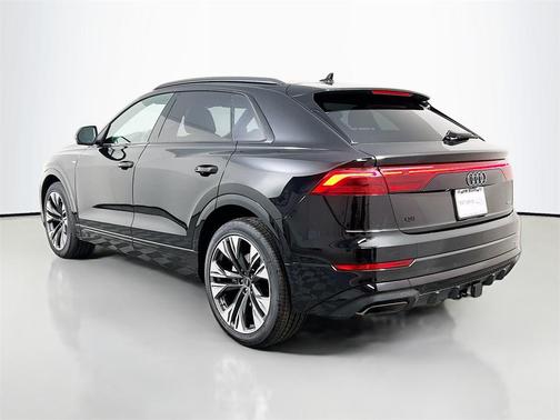2026 Audi Q8 55 Premium Plus