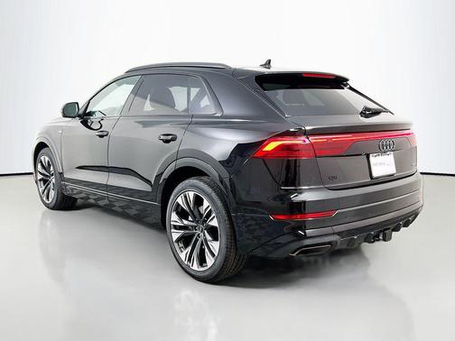 2026 Audi Q8 55 Premium Plus