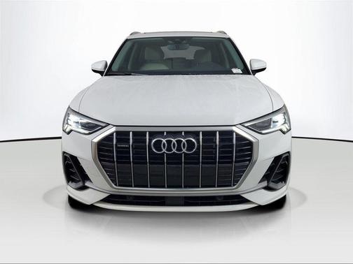 2024 Audi Q3 Premium 45 TFSI S line quattro Tiptronic