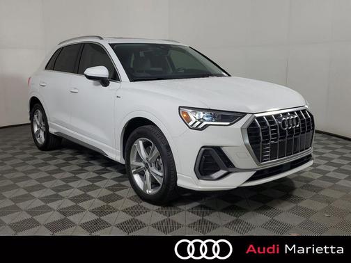 2024 Audi Q3 Premium 45 TFSI S line quattro Tiptronic