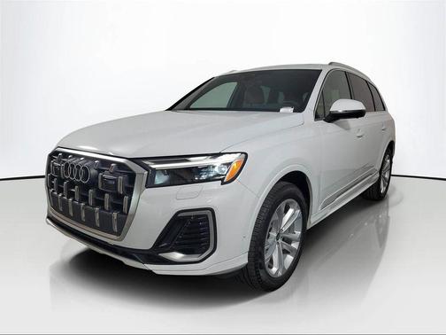 Glacier White Metallic 2025 Audi Q7 45 Premium