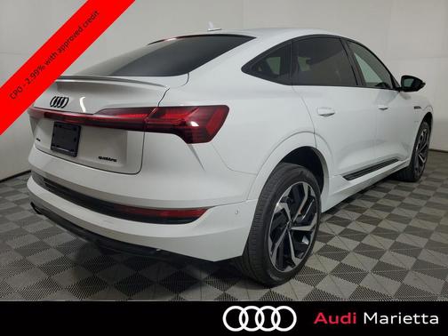 Glacier White 2023 Audi e-tron Sportback S line Premium Plus