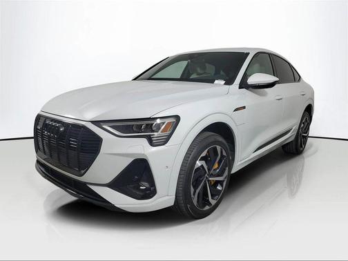 Glacier White 2023 Audi e-tron Sportback S line Premium Plus