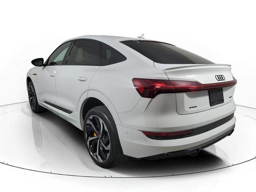 Glacier White 2023 Audi e-tron Sportback S line Premium Plus