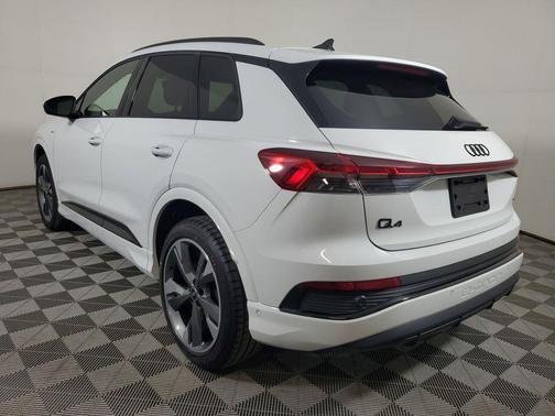 Glacier White Metallic 2024 Audi Q4 e-tron Prestige 50 quattro