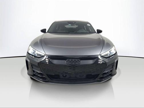 2022 Audi e-tron GT Prestige